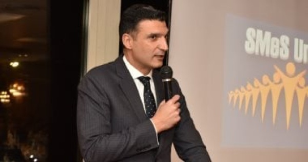 خالد هاشم نرفع القبعة لكل مستثمر صناعي جديد في مصر خالد هاشم نرفع القبعة لكل مستثمر صناعي جديد في مصر