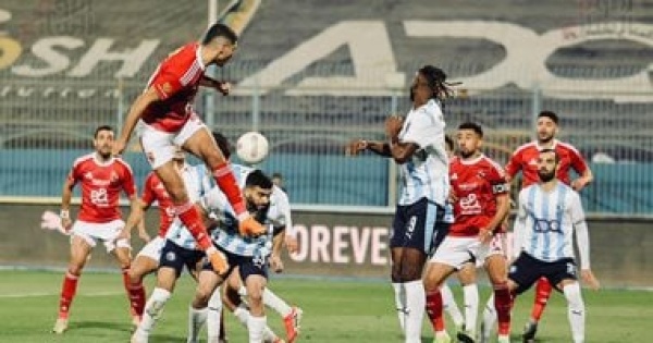 لجنة الحكام تكثف جهودها لاستقدام طاقم مونديالي لمباراة الأهلي وبيراميدز لجنة الحكام تكثف جهودها لاستقدام طاقم مونديالي لمباراة الأهلي وبيراميدز