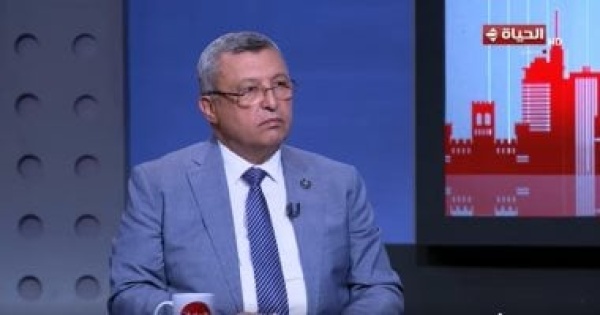 وزير البترول الأسبق الآبار التنموية يمكن دخولها خريطة الإنتاج من 6 لـ18 شهرا وزير البترول الأسبق الآبار التنموية يمكن دخولها خريطة الإنتاج من 6 لـ18 شهرا