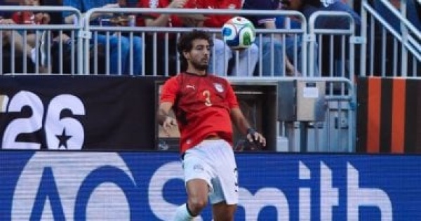 المنتخب يدعم محمد هانى ويطالبه بعدم الانشغال بالانتقادات المنتخب يدعم محمد هانى ويطالبه بعدم الانشغال بالانتقادات