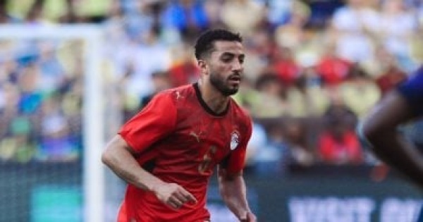 الأهلي يخوض جولة مفاوضات أخيرة مع عبد المنعم بعد كأس العالم الأهلي يخوض جولة مفاوضات أخيرة مع عبد المنعم بعد كأس العالم