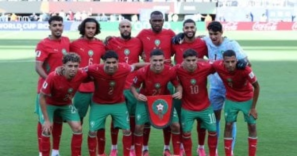 صحف المغرب تحتفي بملحمة البرازيل الأسود يرو ضون عمالقة السامبا صحف المغرب تحتفي بملحمة البرازيل الأسود يرو ضون عمالقة السامبا