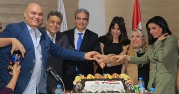 الإعلاميين تحتفل بالإعلان عن إجراء أول انتخابات لاختيار مجلس منتخب للنقابة صور