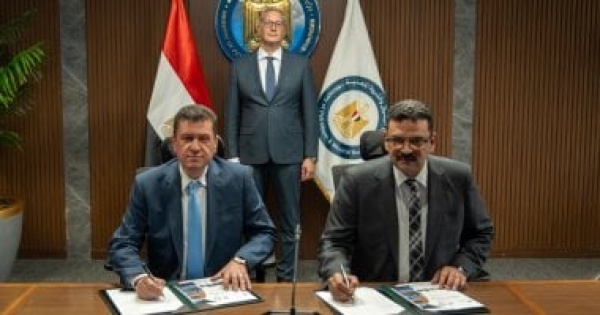 وزير البترول يشهد مذكرة تفاهم لدراسة مشروع تعديني صناعي متكامل لفوسفات أبو طرطور وزير البترول يشهد مذكرة تفاهم لدراسة مشروع تعديني صناعي متكامل لفوسفات أبو طرطور