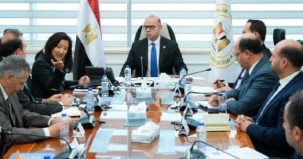 وزير الاستثمار يلتقي ممثلي برنامج الأمم المتحدة الإنمائي لبحث آليات التمويل المستدام