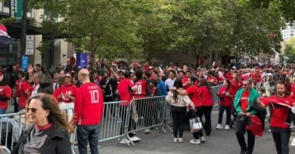 جماهير مصر تتوافد بكثافة على ستاد دالاس لدعم المنتخب ضد أستراليا فيديو جماهير مصر تتوافد بكثافة على ستاد دالاس لدعم المنتخب ضد أستراليا فيديو