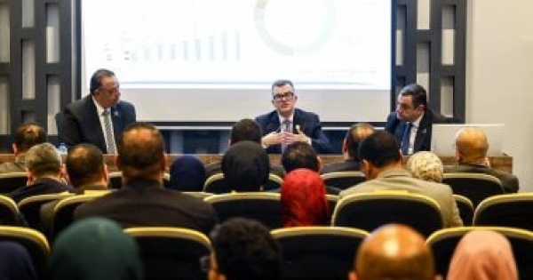 وزير التخطيط والتنمية الاقتصادية صياغة خطة التنمية في سياق عالمي معقد