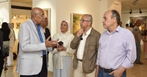 استعادة الأثر قاعة الباب تعيد تعريف الجمهور بإبداع أحمد فتح الله استعادة الأثر قاعة الباب تعيد تعريف الجمهور بإبداع أحمد فتح الله