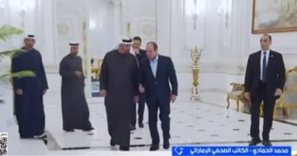 كاتب إماراتى الحضور المصرى قوى فى المشهد السياسى صمام أمان للمنطقة بأسرها كاتب إماراتى الحضور المصرى قوى فى المشهد السياسى صمام أمان للمنطقة بأسرها