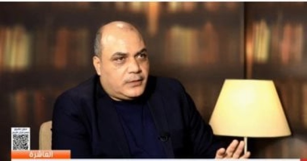 محمد الباز لـ العاشرة لا أخشى على مصر من جماعة الإخوان محمد الباز لـ العاشرة لا أخشى على مصر من جماعة الإخوان