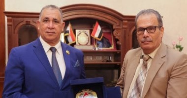 نقيب المحامين يهنئ رئيس محكمة استئناف القاهرة بمناسبة توليه مهام منصبه نقيب المحامين يهنئ رئيس محكمة استئناف القاهرة بمناسبة توليه مهام منصبه