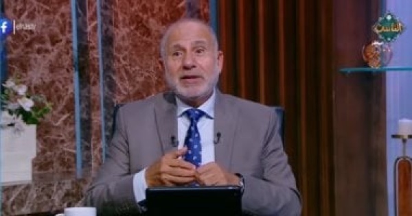 أستاذ طب نفسي يكشف بقناة الناس السبب وراء تصديق الشائعات وانتشارها أستاذ طب نفسي يكشف بقناة الناس السبب وراء تصديق الشائعات وانتشارها