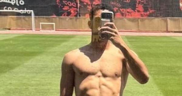 مصطفى شوبير يظهر فى الأهلي بعد رحلة تألقه مع منتخب مصر مصطفى شوبير يظهر فى الأهلي بعد رحلة تألقه مع منتخب مصر