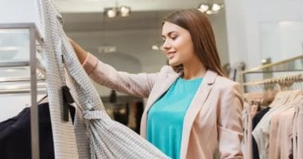 الأوكازيون الصيفى بدأ 7 حاجات تستاهل تشتريها و5 قواعد تحمى ميزانيتك