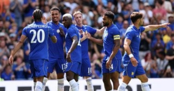 تشيلسي يرفض إعارة مودريك إلي ليدز يونايتد تشيلسي يرفض إعارة مودريك إلي ليدز يونايتد