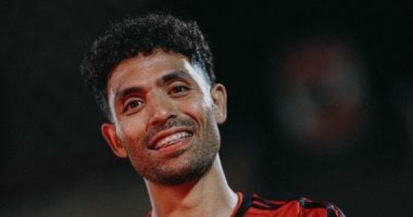 عموتة يطالب بسرعة تجهيز توفيق محمد ومحمود صلاح عموتة يطالب بسرعة تجهيز توفيق محمد ومحمود صلاح