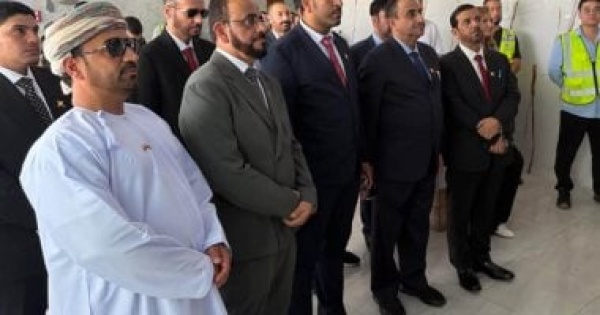 وفد تجارى ع مانى يطلع على فرص الاستثمار والتطوير باقتصادية قناة السويس وفد تجارى ع مانى يطلع على فرص الاستثمار والتطوير باقتصادية قناة السويس