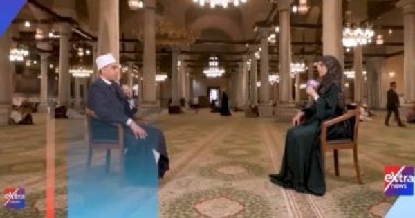 أجواء روحانية من مسجد الإمام الحسين فى ذكرى المولد النبوى اليوم على إكسترا نيوز أجواء روحانية من مسجد الإمام الحسين فى ذكرى المولد النبوى اليوم على إكسترا نيوز