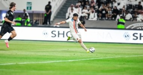 تريزيجيه يعود للتشكيل الاساسى فى مباراة الخليج ضد الرياض تريزيجيه يعود للتشكيل الاساسى فى مباراة الخليج ضد الرياض