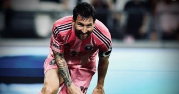 بعد سوبر هاتريك مونتريال كم يحتاج ميسي للوصول إلى 1000 هدف فيديو