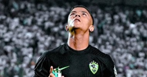 محمد شحاتة يخضع لبرنامج خاص فى الزمالك لرفع جاهزيته قبل استئناف البطولات محمد شحاتة يخضع لبرنامج خاص فى الزمالك لرفع جاهزيته قبل استئناف البطولات