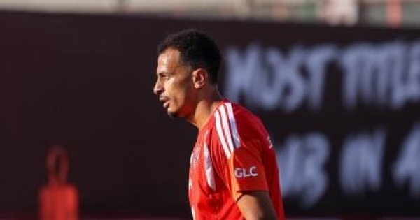غموض موقف عمر الساعي من المشاركة مع الأهلي أمام القناة بالدوري غموض موقف عمر الساعي من المشاركة مع الأهلي أمام القناة بالدوري
