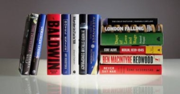 13 كتابا تنافس على جائزة بايلى غيفورد للأعمال غير الروائية 2026