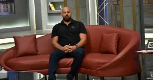 أحمد التهامي يكشف كواليس عمله مع عادل إمام أنقذني من الموت في أمير الظلام أحمد التهامي يكشف كواليس عمله مع عادل إمام أنقذني من الموت في أمير الظلام