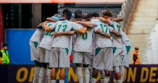 السنغال تفوز على جزر القمر بهدف ندياي ودي ا فى فرنسا السنغال تفوز على جزر القمر بهدف ندياي ودي ا فى فرنسا