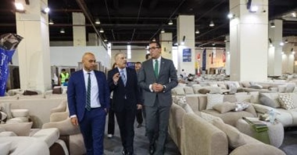 افتتاح دورة جديدة من معرض صنع في دمياط بقاعة جهاز تنمية المشروعات في القاهرة