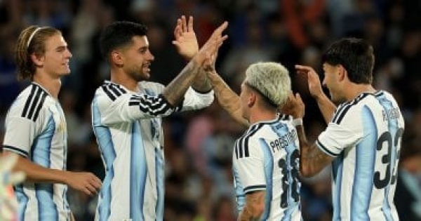 ملخص وأهداف مباراة الأرجنتين أمام بوليفيا فى أول ظهور بعد المونديال ملخص وأهداف مباراة الأرجنتين أمام بوليفيا فى أول ظهور بعد المونديال