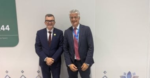 وزير التخطيط يبحث مع رئيس صندوق الاستثمار النرويجى للدول النامية فرص التعاون وزير التخطيط يبحث مع رئيس صندوق الاستثمار النرويجى للدول النامية فرص التعاون