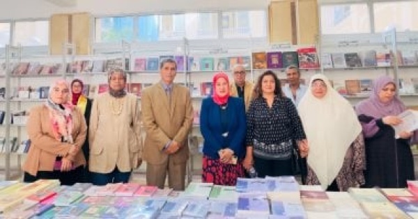 هيئة الكتاب تفتتح معرض ا جديد ا للكتاب بكلية الدراسات الإسلامية بالإسكندرية