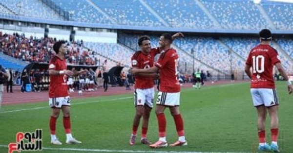 عموتة يجرى تبديلين للأهلى أمام مودرن سبورت في الدقيقة 66 عموتة يجرى تبديلين للأهلى أمام مودرن سبورت في الدقيقة 66