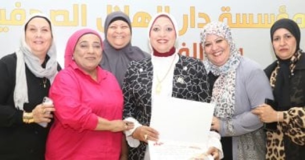 المشاركون باحتفالية مجلة حواء بذكرى نصر أكتوبر الأسرة المصرية حصدت العديد من المكتسبات فى عهد فخامة الرئيس المشاركون باحتفالية مجلة حواء بذكرى نصر أكتوبر الأسرة المصرية حصدت العديد من المكتسبات فى عهد فخامة الرئيس