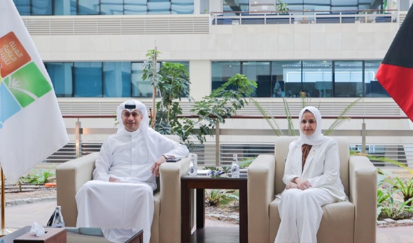 وزيرا التنمية و الشباب يبحثان س بل تعزيز التعاون في مجال الاستدامة