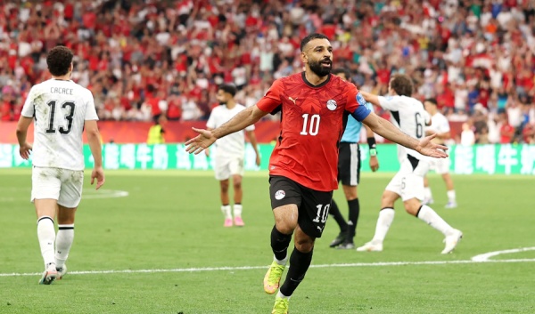 منتخب الفراعنة يحقق الفوز الأول في تاريخه بالمونديال ويتصد ر مجموعته