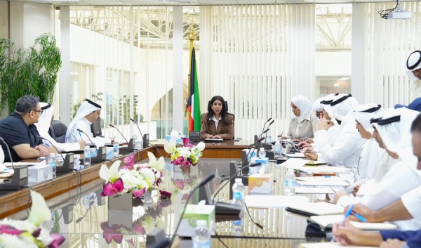 وزيرة الأشغال تعزيز الرقابة الفنية والإشراف المباشر على مواقع العمل وزيرة الأشغال تعزيز الرقابة الفنية والإشراف المباشر على مواقع العمل