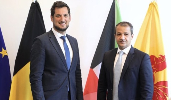 سفيرنا لدى بلجيكا يلتقي رئيس وزراء حكومة إقليم والونيا