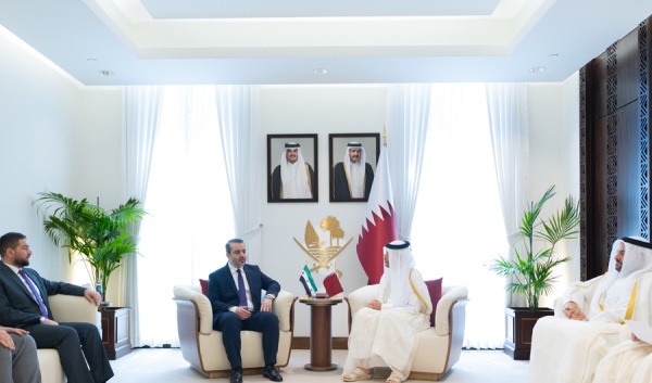 رئيس الوزراء القطري يبحث مع وزير الخارجية السوري آخر التطورات في سوريا رئيس الوزراء القطري يبحث مع وزير الخارجية السوري آخر التطورات في سوريا