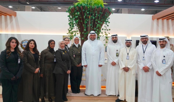 وكيل الدفاع استقطاب الكفاءات الوطنية الشابة للإسهام في مسيرة التطوير وكيل الدفاع استقطاب الكفاءات الوطنية الشابة للإسهام في مسيرة التطوير