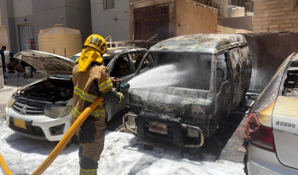 الإطفاء تسيطر على حريق مركبات في منطقة الفحيحيل الإطفاء تسيطر على حريق مركبات في منطقة الفحيحيل
