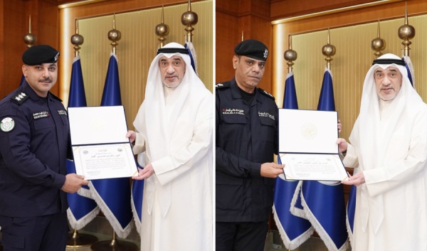 وزير الداخلية يكر م ضابطين من قطاع شؤون مديريات الأمن