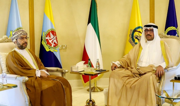 وزير الدفاع يستقبل سفير سلطنة عمان بمناسبة انتهاء فترة عمله وزير الدفاع يستقبل سفير سلطنة عمان بمناسبة انتهاء فترة عمله