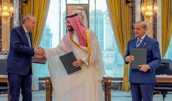 أردوغان الاتفاقية مع السعودية وباكستان قائمة على مبدأ الردع الجماعي ولا تستهدف أي دولة بعينها أردوغان الاتفاقية مع السعودية وباكستان قائمة على مبدأ الردع الجماعي ولا تستهدف أي دولة بعينها