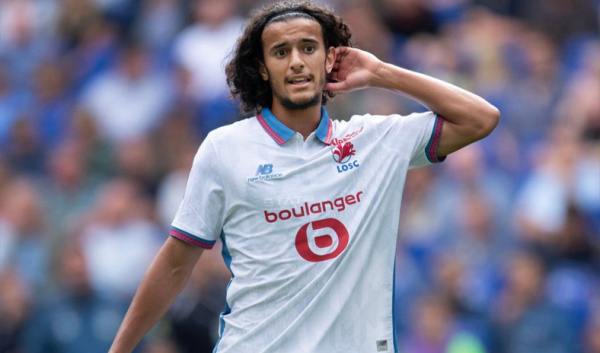 المغربي أيوب بوعدي لاعبا في مانشستر سيتي قادما من ليل الفرنسي المغربي أيوب بوعدي لاعبا في مانشستر سيتي قادما من ليل الفرنسي