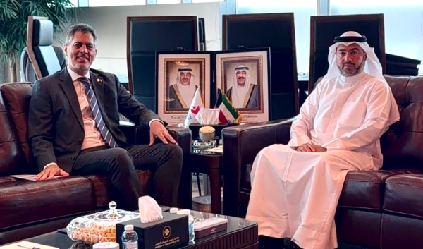 رئيس الطيران المدني يبحث مع سفير الأرجنتين تعزيز التعاون في قطاع الطيران رئيس الطيران المدني يبحث مع سفير الأرجنتين تعزيز التعاون في قطاع الطيران