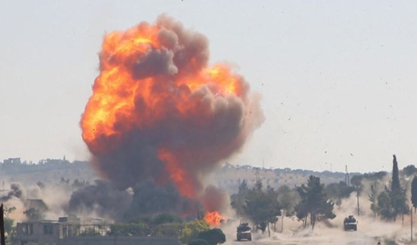 المرصد السوري 18 قتيلا وجريحا بانفجار ذخيرة في ثكنة عسكرية بريف غربي دير الزور المرصد السوري 18 قتيلا وجريحا بانفجار ذخيرة في ثكنة عسكرية بريف غربي دير الزور