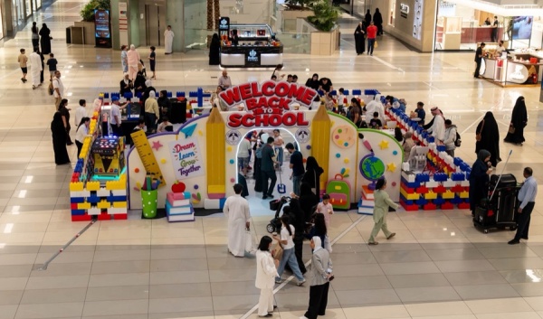 شؤون القصر تنظم فعالية العودة إلى المدارس بمجمع الأفنيوز شؤون القصر تنظم فعالية العودة إلى المدارس بمجمع الأفنيوز