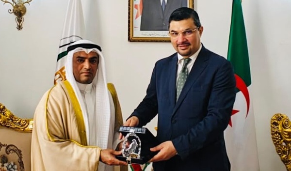 السفير الكويتي يبحث مع وزير المالية الجزائري سبل تعزيز التعاون الاقتصادي والتجاري السفير الكويتي يبحث مع وزير المالية الجزائري سبل تعزيز التعاون الاقتصادي والتجاري